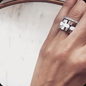 Ice Link Silver and White ring